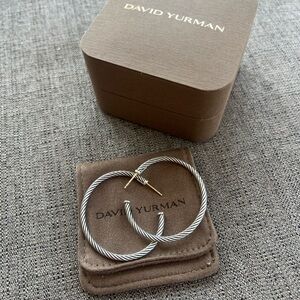 Worn 3 times. David Yurman Cable Hoop